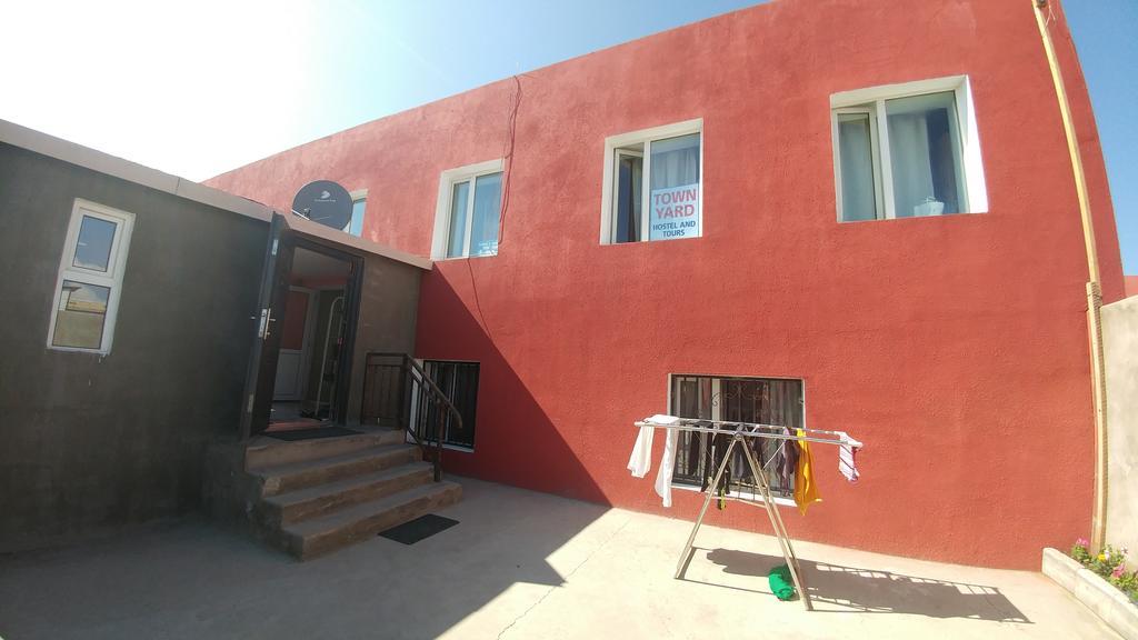 Town Yard Hostel Ulaanbaatar Exterior foto